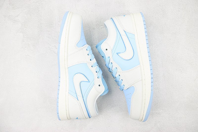 Air Jordan 1 Low SE "Reverse Ice Blue" фото № 7