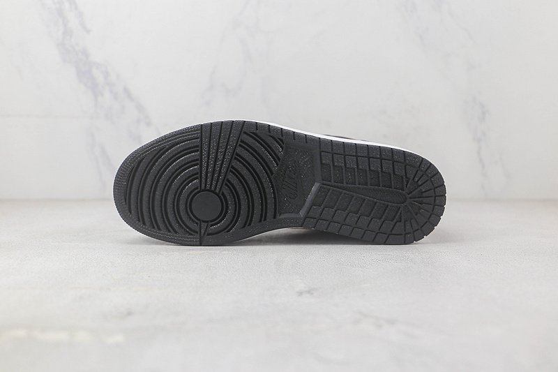 Air Jordan 1 Low "White Toe" фото № 8