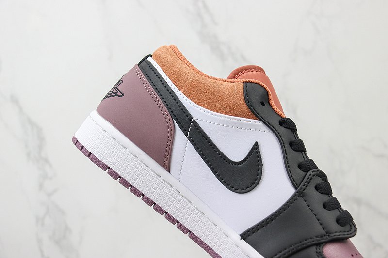 Air Jordan 1 Low "Cacao/Black/White" фото № 3