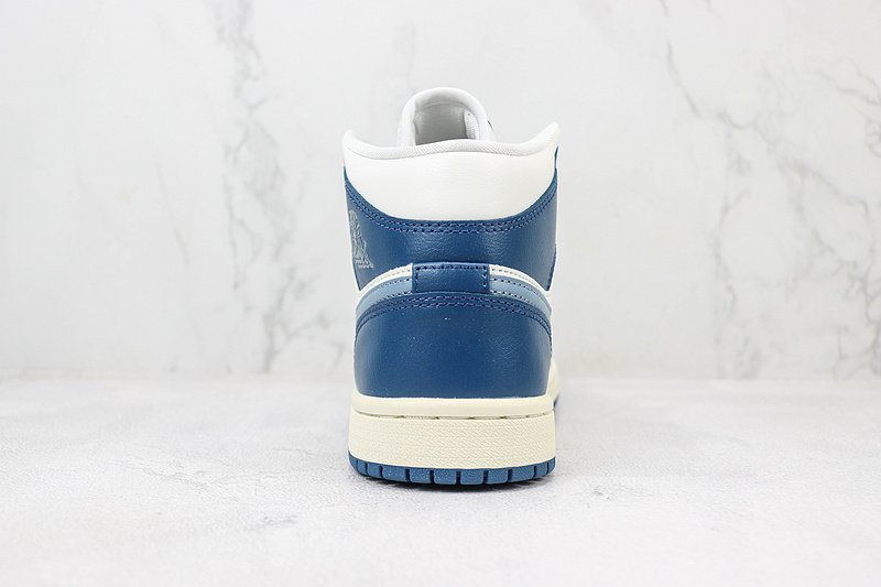 Air Jordan 1 Mid "Sky J French Blue" фото № 9