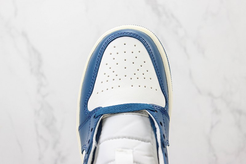 Air Jordan 1 Mid "Sky J French Blue" фото № 4