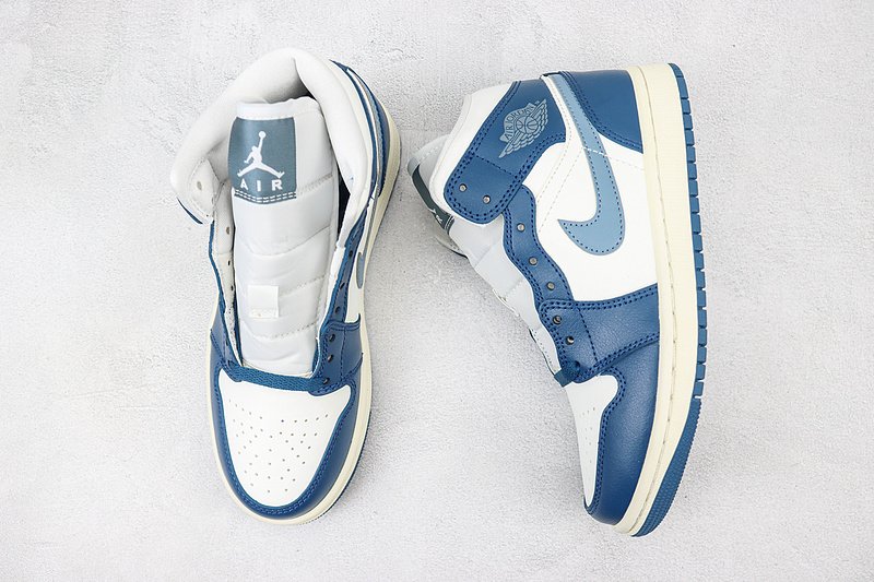 Air Jordan 1 Mid "Sky J French Blue" фото № 6