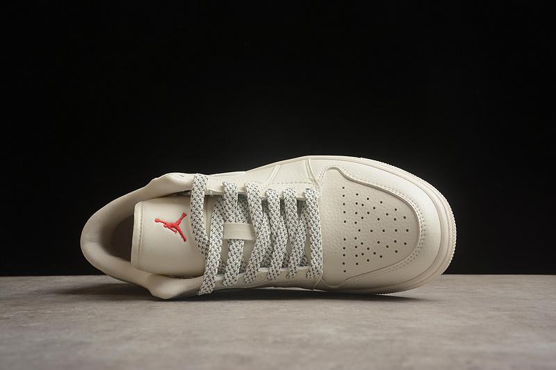 Supreme x Air Jordan 1 Low "Off White/Red" фото № 8