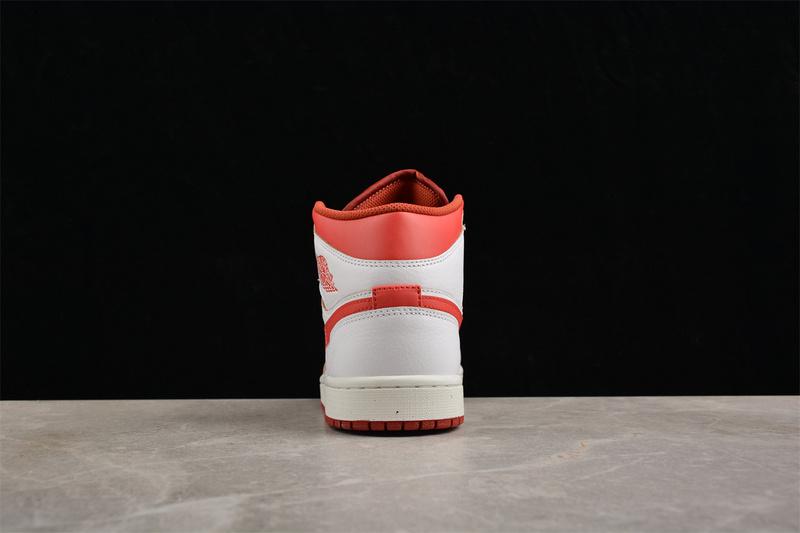 Air Jordan 1 Mid SE "Dune Red" фото № 3