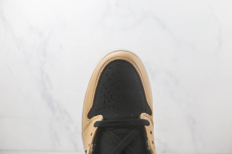 Air Jordan 1 High OG "Heirloom" фото № 3