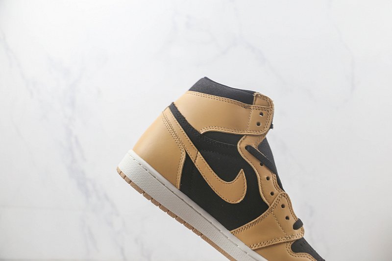 Air Jordan 1 High OG "Heirloom" фото № 4