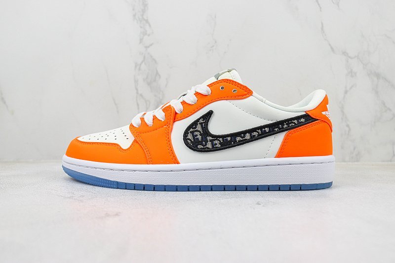 Dior x Air Jordan 1 Low "Dior" фото № 2