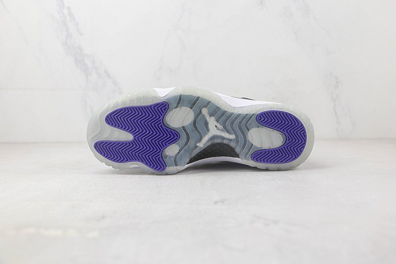 Air Jordan 11 Retro Low "Iridescent" фото № 8