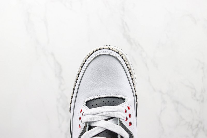 Air Jordan 3 Retro "Infrared 23" фото № 3