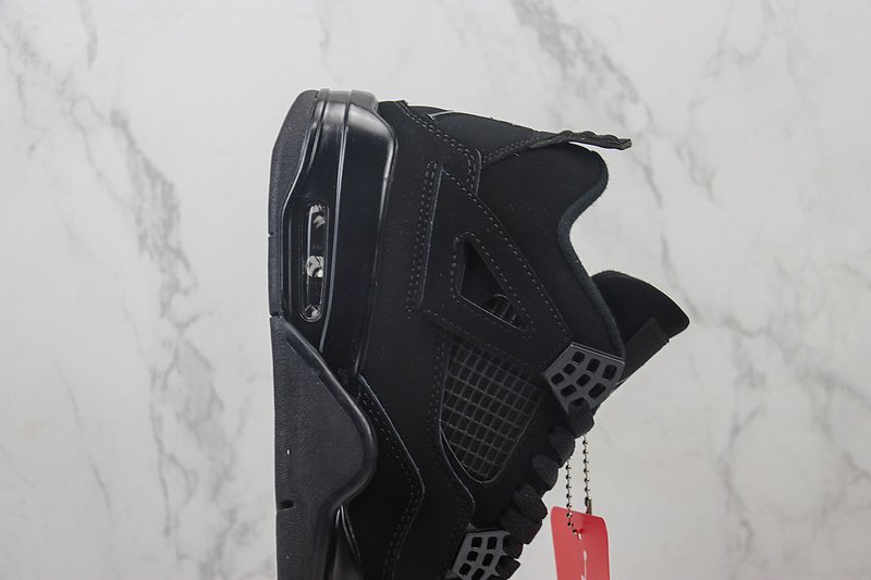 Air Jordan 4 "Black Cat" фото № 3