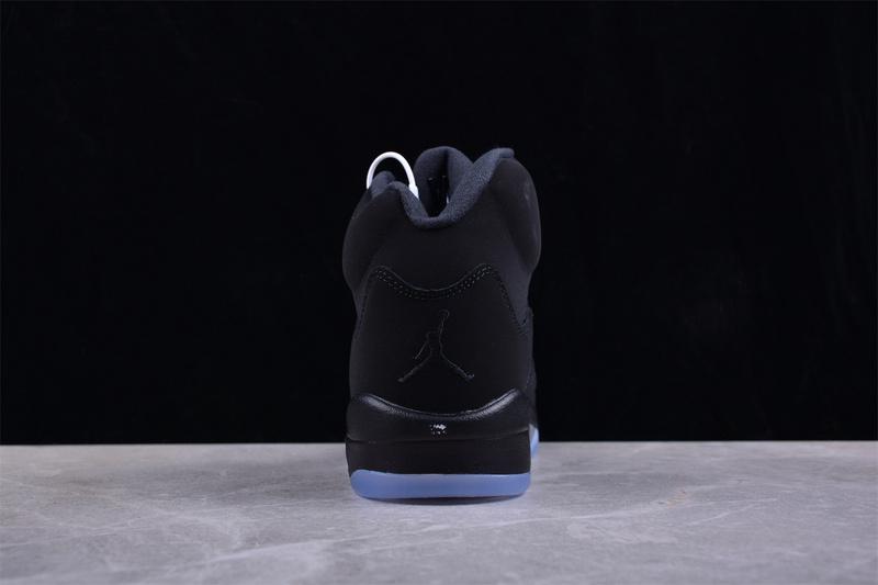 Air Jordan 5 Retro SE "Black Cat" фото № 2