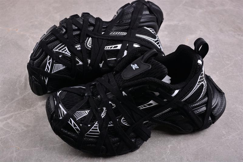 Balenciaga 3XL Sneaker "Worn-Out/Black/White" фото № 5