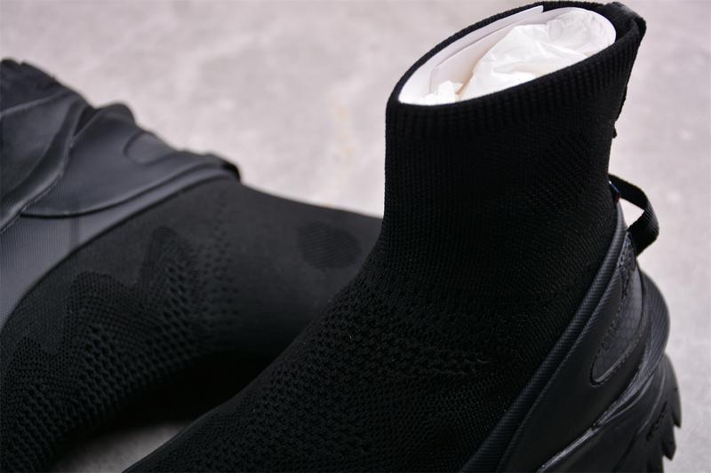 Moncler Trailgrip "Total Black" фото № 9