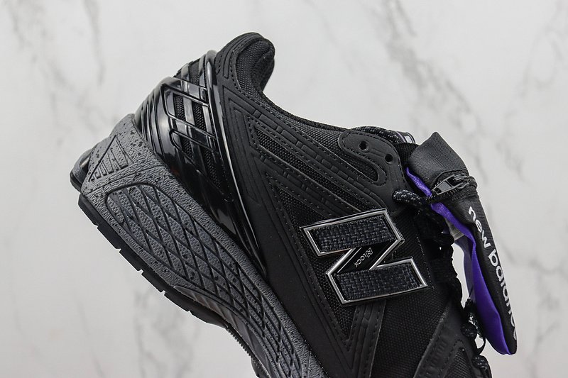 New Balance 1906R "Cordura Pocket Black" фото № 3