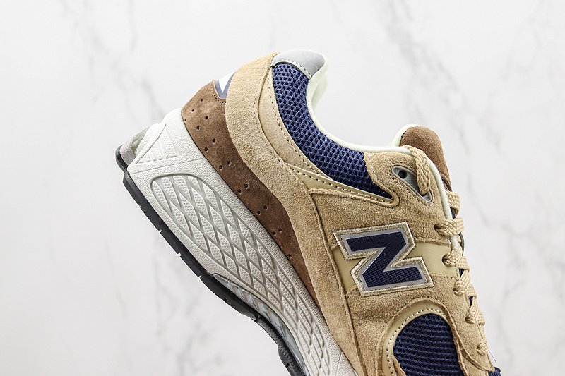 New Balance 2002R "Beige/Dark Blue" фото № 3