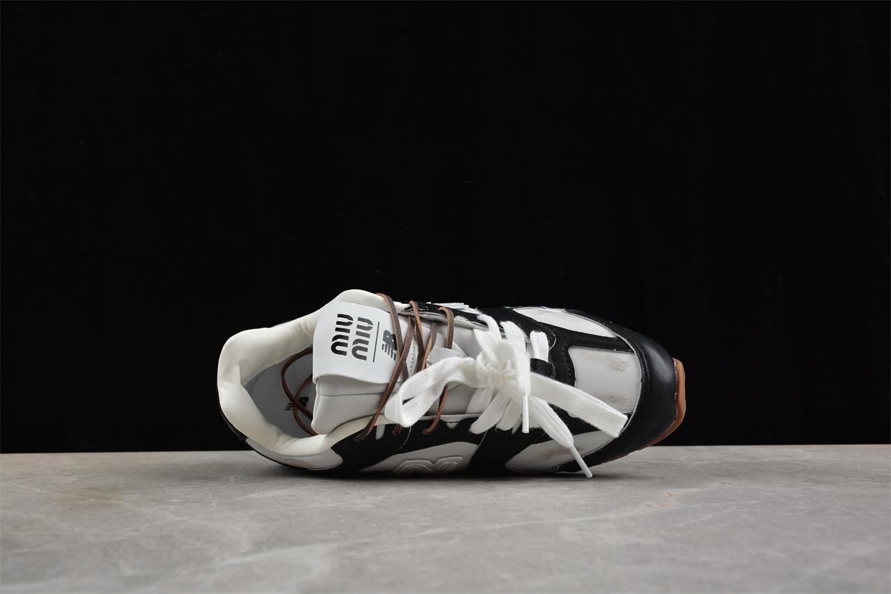 Miu Miu X New Balance 530 "Black/White" фото № 3