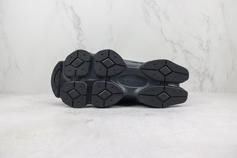 New Balance 9060 "Triple Black" фото № 8