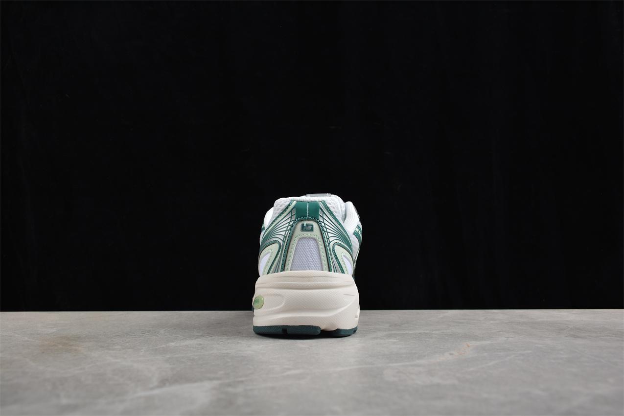 New ﻿Balance U740GR2 "White/Marsh Green" фото № 5