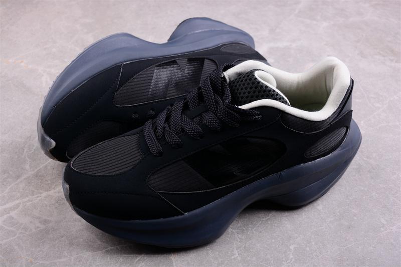 New Balance Warped Runner "Black" фото № 5