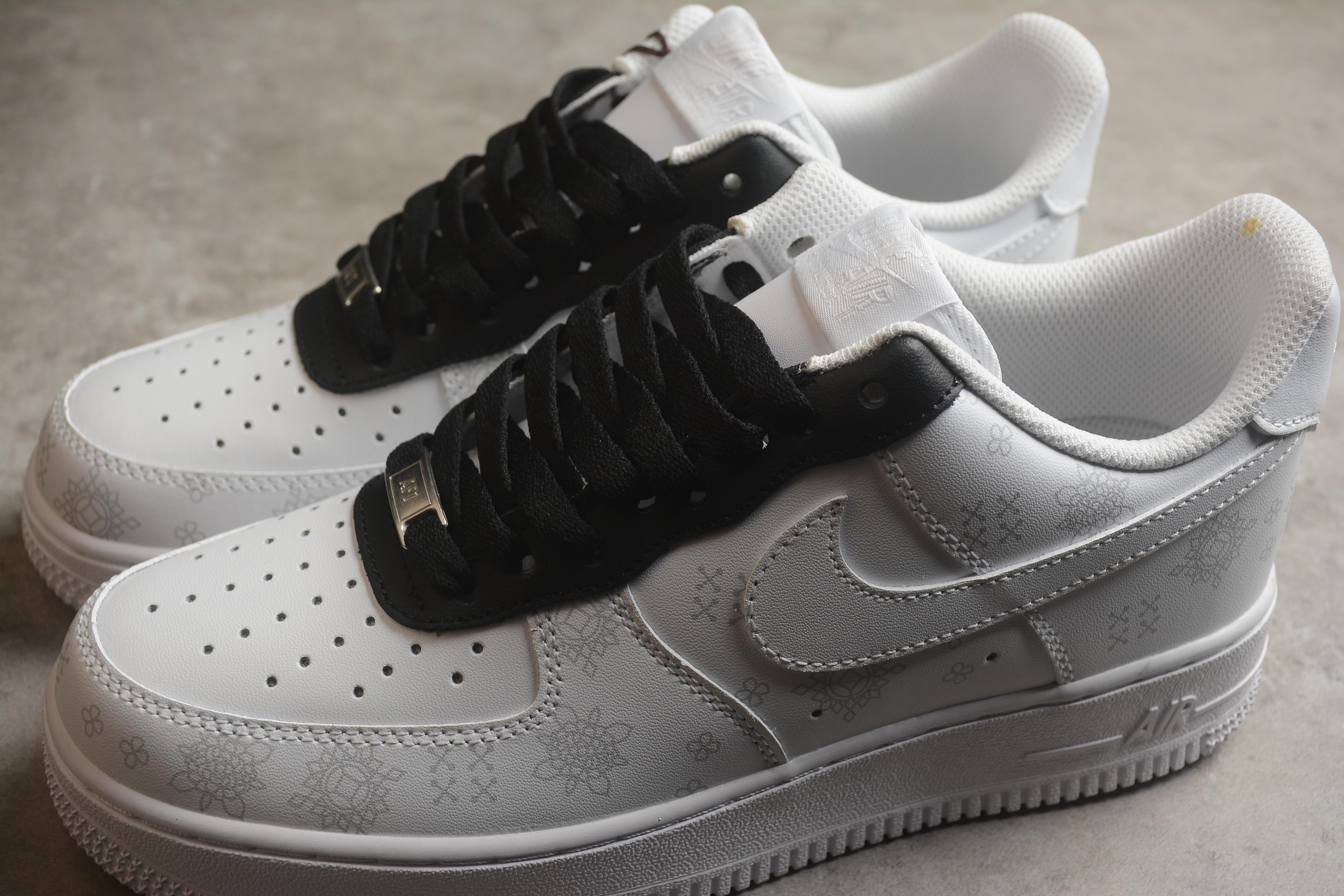 Nike Air Force 1 Low "White/Black" фото № 6