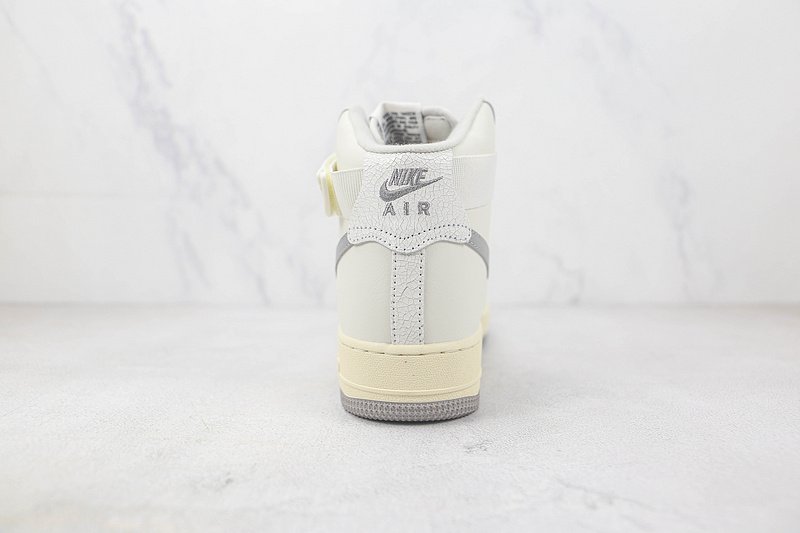 Nike Air Force 1 High "Vintage Sail" фото № 9