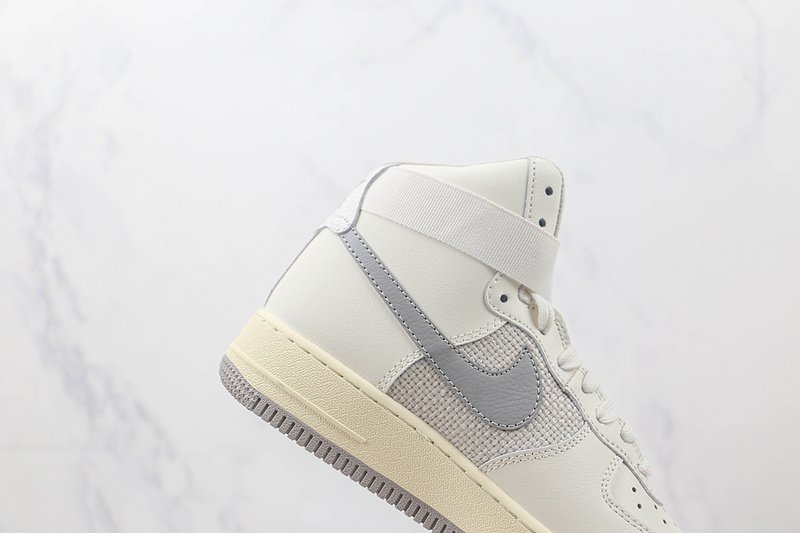 Nike Air Force 1 High "Vintage Sail" фото № 3
