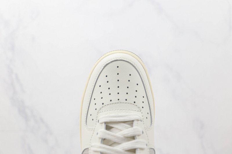 Nike Air Force 1 High "Vintage Sail" фото № 4