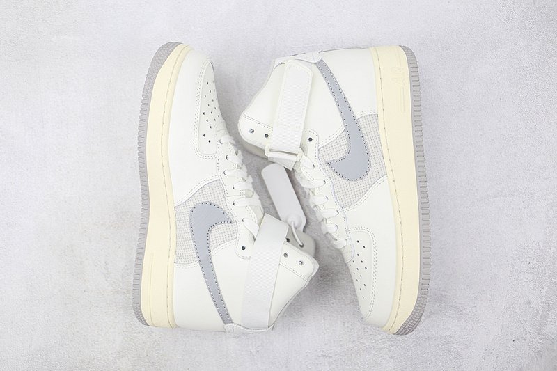 Nike Air Force 1 High "Vintage Sail" фото № 7