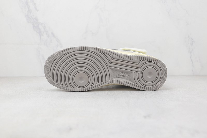 Nike Air Force 1 High "Vintage Sail" фото № 8