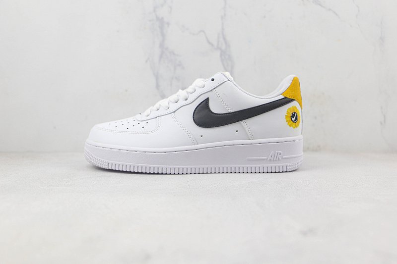 Nike Air Force 1 Low "Have A Nike Day" фото № 2