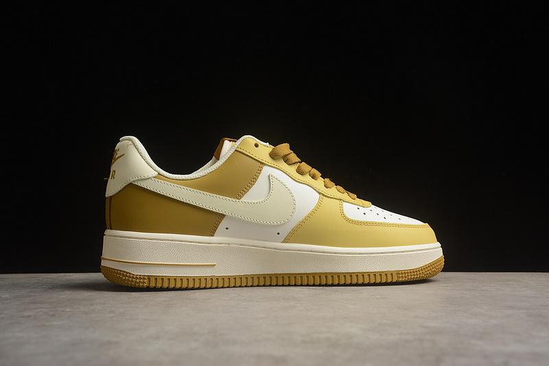Nike Air Force 1 "Golden Cream" фото № 5