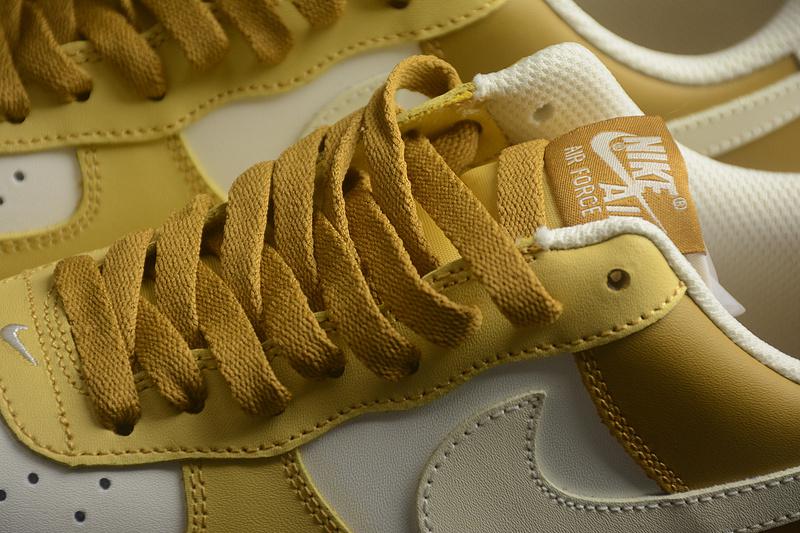 Nike Air Force 1 "Golden Cream" фото № 4
