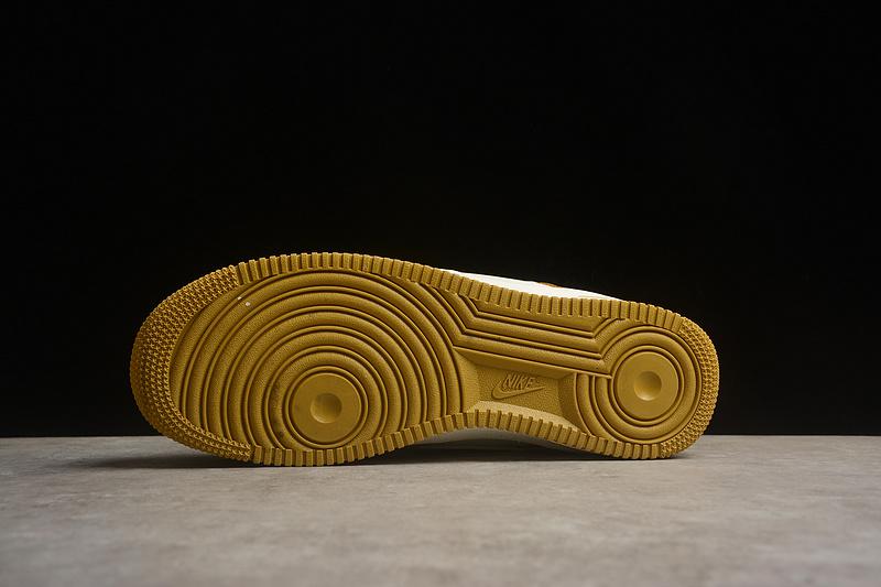 Nike Air Force 1 "Golden Cream" фото № 6