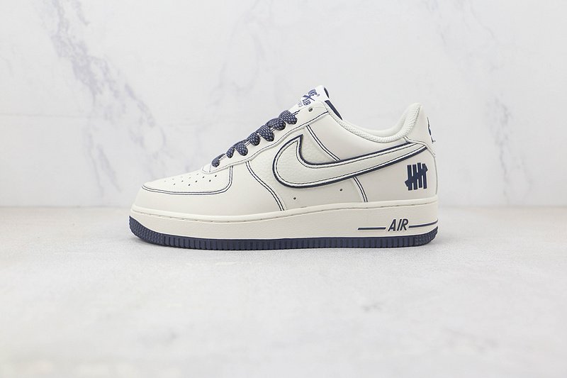 Undefeated x Nike Air Force 1 07 Low "Hidden Dark Blue" фото № 2