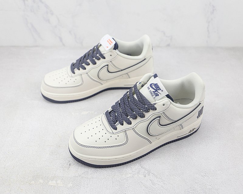 Undefeated x Nike Air Force 1 07 Low "Hidden Dark Blue" фото № 5