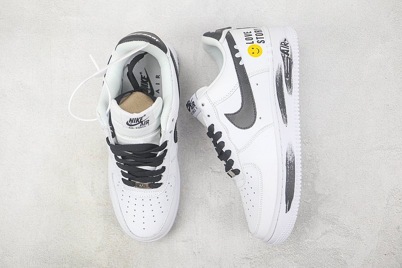 Nike Air Force 1 Low 07 "Love Story" фото № 7