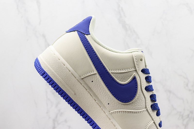 Nike Air Force 1 07 Low "White/Royal Blue" фото № 3
