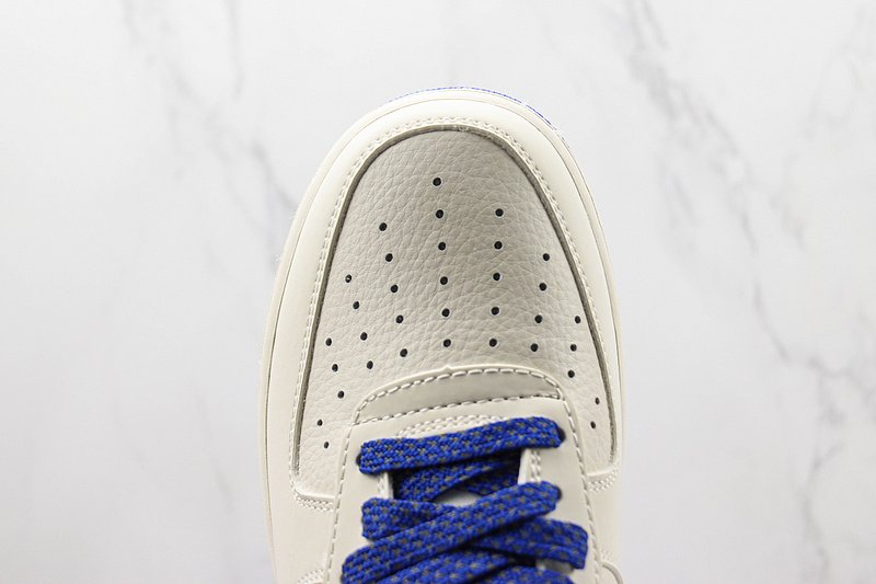 Nike Air Force 1 07 Low "White/Royal Blue" фото № 4