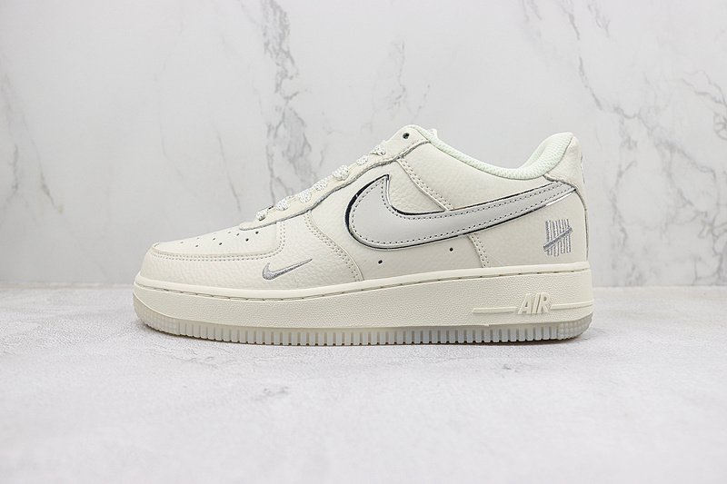 Undefeated x Nike Air Force 1 Low "White/Light Grey/Sliver" фото № 2