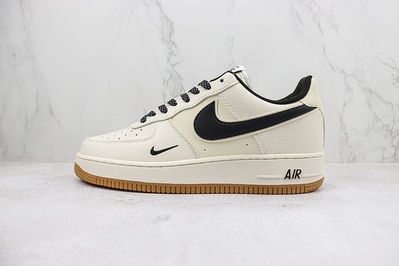 Nike Air Force 1 Low "Milky White/Black" фото № 2