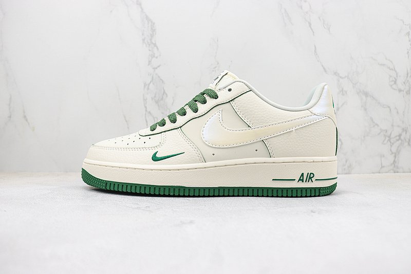 Nike Air Force 1 Low "Sail White/Green/Mini Swoosh" фото № 2
