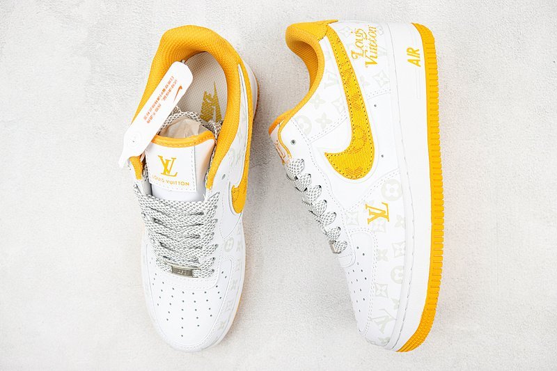 Louis Vuitton x Nike Air Force 1 Low "Yellow/White/Sliver" фото № 6