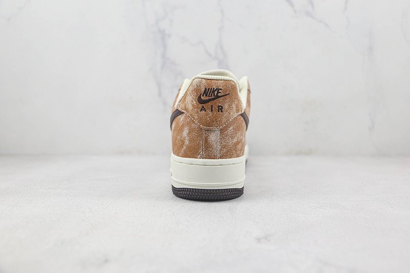 Nike Air Force 1 Low "Brown Leather/White/Black" фото № 9
