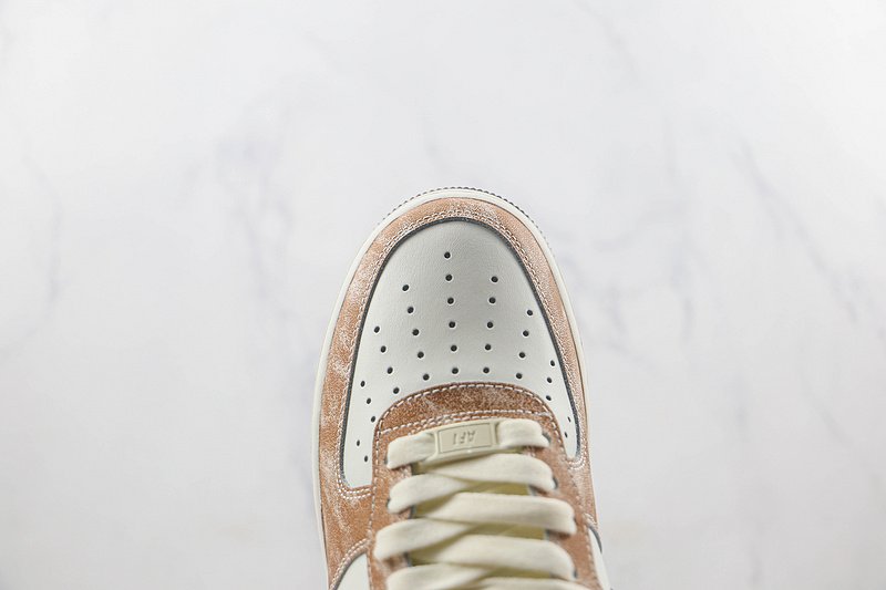 Nike Air Force 1 Low "Brown Leather/White/Black" фото № 4