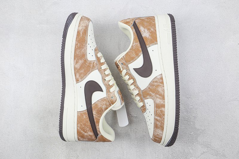 Nike Air Force 1 Low "Brown Leather/White/Black" фото № 7