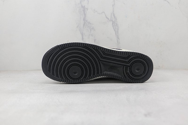 Louis Vuitton x Nike Air Force 1 Low "Cream/Beige/Black" фото № 8