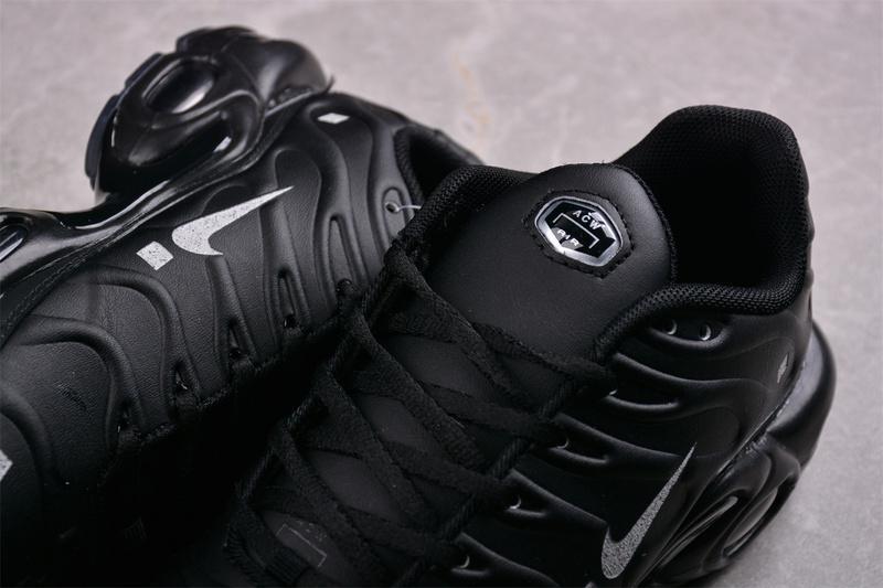 A-Cold-Wall* x Nike Air Max Plus "Black/Platinum Tint" фото № 8