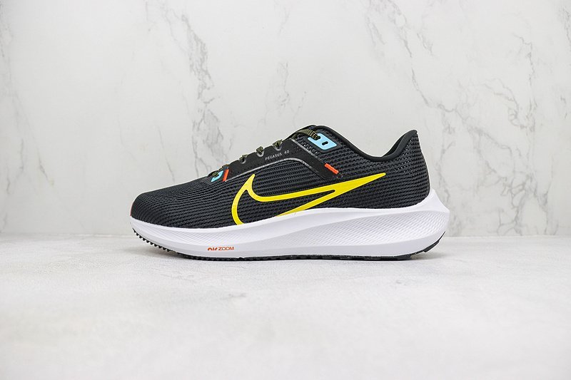 Nike Air Zoom Pegasus 40 "Black/Yellow Swoosh" фото № 2