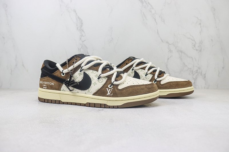 Louis Vuitton x Nike Dunk Low "Mocha Brown/Crumpet Crepe/Monogram" фото № 6