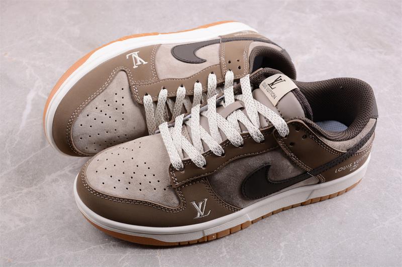 Off White x Louis Vuitton x Nike SB Dunk Low "Brown Gum" фото № 3